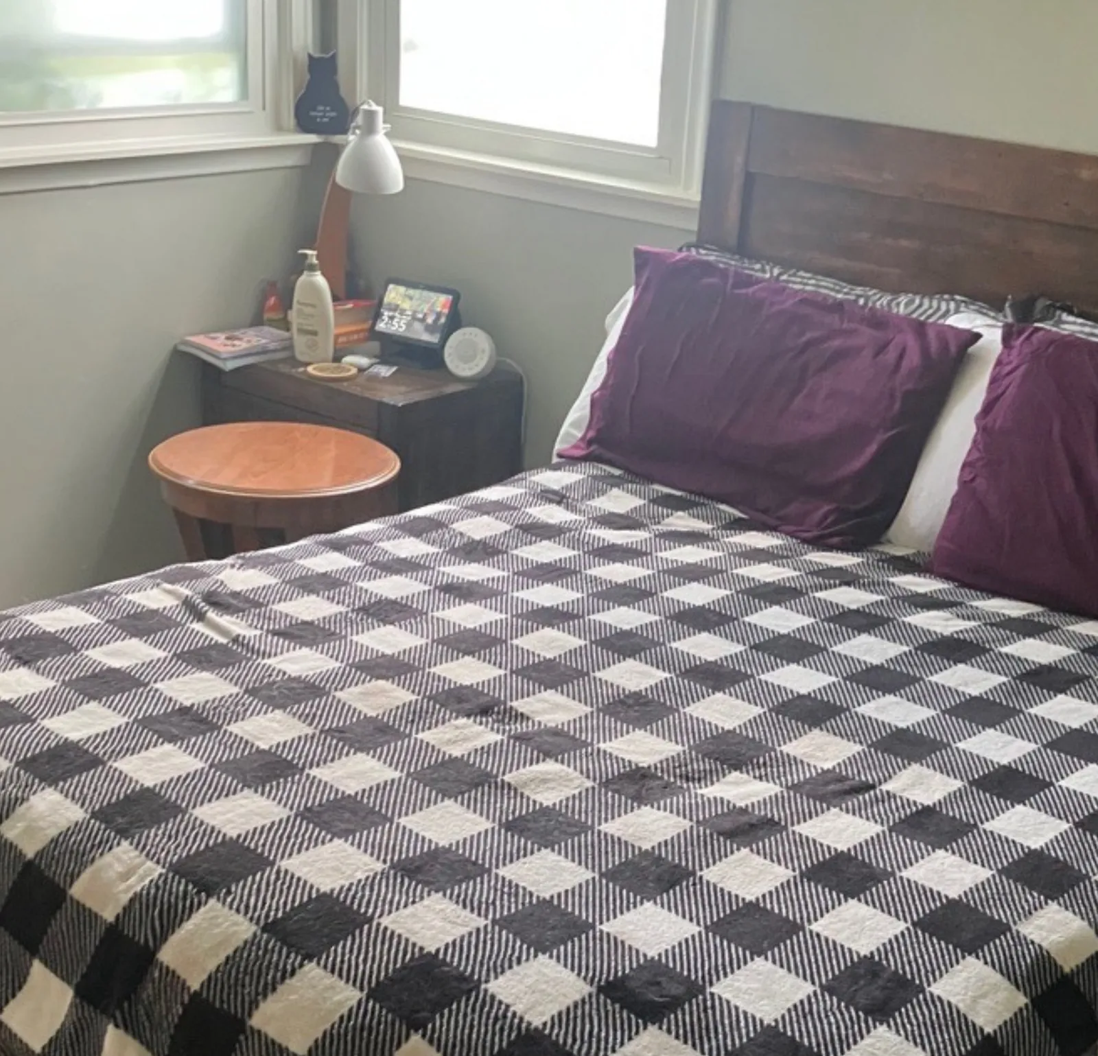 bedroom plaid bedding — cleaned by Verde Luxe Cleaning